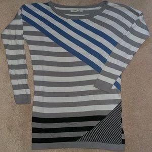 Women's Old Navy Sweater striped Sz Medium